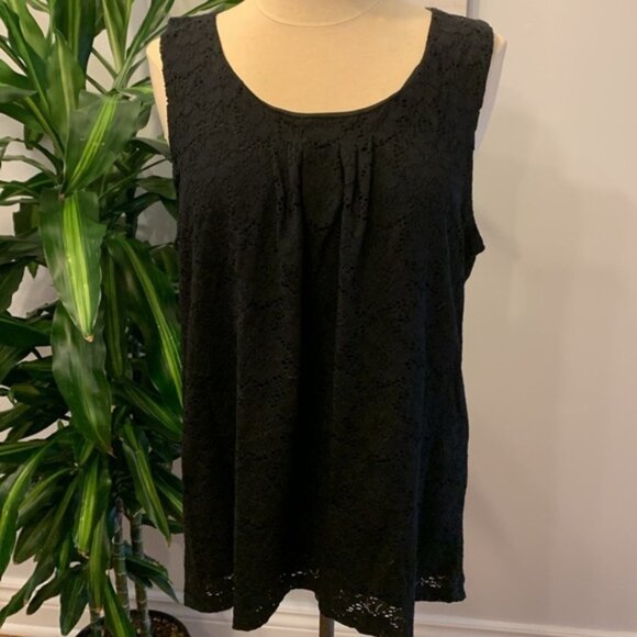 Ellen Tracy Black Eyelet Sleeveless Blouse - Picture 1 of 10